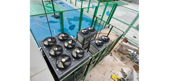 陜西子洲縣小學游泳館中廣歐特斯超低溫空氣能熱水、恒溫除濕機組