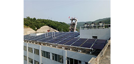 員工宿舍太陽能熱水系統搭配什么輔助能源比較好？